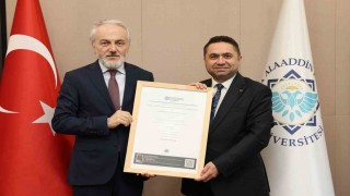 ALKÜ, yeşil enerjide Türkiyenin ilk üniversitesi oldu