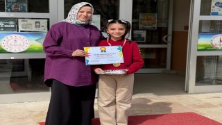 Altıntaşta minik öğrencinin çevre duyarlılığı