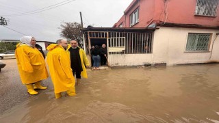 Antakya Belediyesi, sel afetinin vurduğu noktalarda incelemelerde bulundu