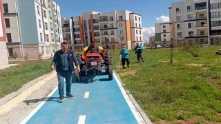 Araban TOKİ konutlarında yabani otlar ve haşerelerle ilaçlı mücadele başlatıldı
