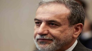 Arakçi: (Trumpın ‘Taş Devri tehdidi) ABD Başkanı zamanı geriye çevirmek mi istiyor?
