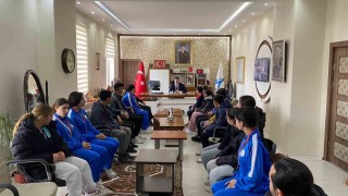 Arpaçayda öğrencilerden gururlandıran tablo