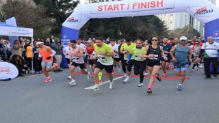 Ataşehirde bir ilk: 1200 sporcu Ata Koşusunda ter döktü