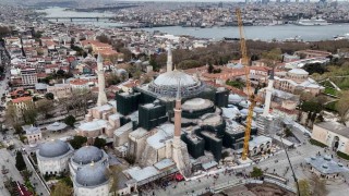 Ayasofyada dev restorasyonda kritik aşama: Kubbe kapatılıyor