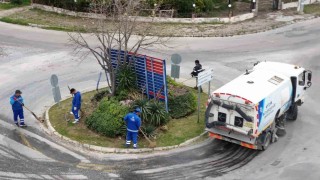 Aydın Büyükşehir Belediyesi Kuşadasında çalışmalarını sürdürüyor