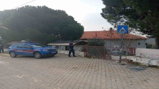 Aydında jandarma ekipleri okul önlerindeki güvenlik tedbirlerini arttırdı