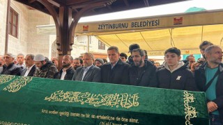 Babadan küçük kızına acı dolu veda: Kızının tabuta sarılarak gözyaşlarına boğuldu