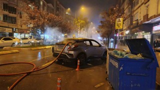 Babasıyla tartıştı, park halindeki aracı yaktı