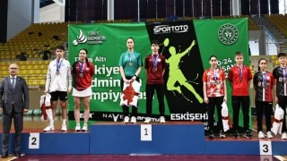 Badmintonun genç yıldızları Eskişehirde buluştu