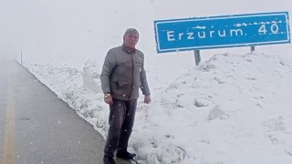 Bahar geldi ama kar ve tipi gitmedi: Palandökende tipi ulaşımı aksatıyor