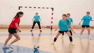 Bahar Şenlikleri futsal müsabakasıyla başladı