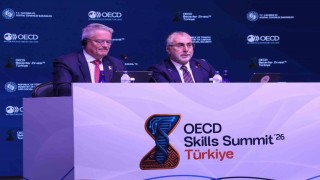 Bakan Işıkhan: İş gücü piyasalarında yaşanan küresel değişimleri risk değil fırsat olarak görüyoruz