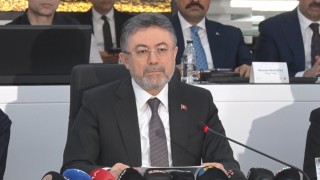 Bakan Yumaklı: Orman yangınlarıyla mücadelede 28 uçak, 119 helikopter ve 14 İHA ile mücadeleyi yürüteceğiz