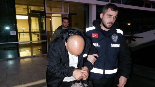 Balıkçı barınağında emekli polisi bıçaklayan şahsa 5 yıl 5 ay hapis