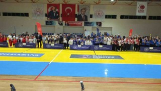 Balıkesirde Çocuk Sporları Şenliği ödül töreni ile tamamlandı