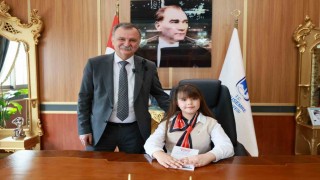 Başkan Balaban 23 Nisanda koltuğunu çocuklara devretti