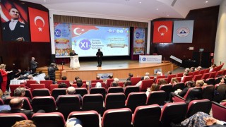 Başkan Büyükkılıç, 11. Erciyes Pediatri Akademisi Kongresinde hekimlerle buluştu