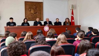 Başkan Gülerden gençlere: AR-GEye ağırlık verin