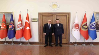 Başkan Metinden Bakan Gülere ziyaret