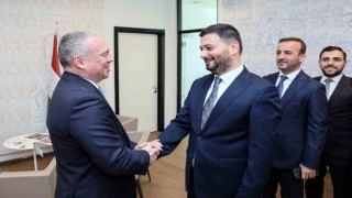 Başkan Öztekinden, Laszlo Kellera iade-i ziyaret