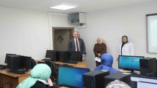 Başkan Tabandan İNESMEK kursiyerlerine ziyaret