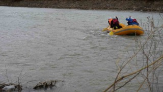 Bayburt Üniversiteler Arası Rafting Şampiyonası nehir inişi yarışıyla tamamlandı