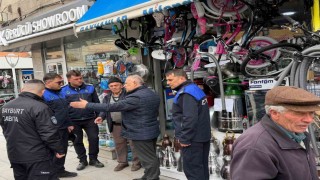 Bayburtta kaldırım işgallerine zabıta denetimi