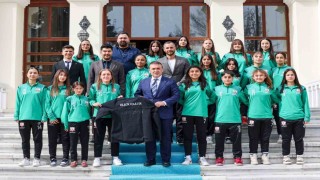 Bilecik Kolej Spor Kulübünden Vali Faik Oktay Sözere ziyaret
