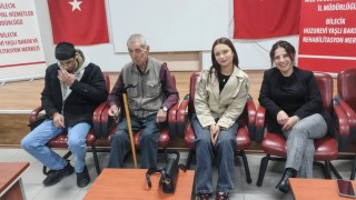 Bilecikte öğrencilerden huzurevine anlamlı buluşma