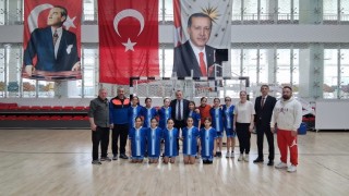 Bilecikte Okul Sporları Hentbol Küçük Kızlar Yarı Final Grup Müsabakaları başladı