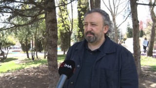 Bir Adam Yaratmak filminin yönetmeni Çeri: Günümüz insanı çok fazla bir şekilde kendine zarar verecek iç çatışmaları yaşıyor