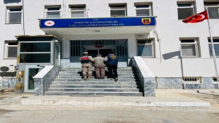 Birecikte aranan 2 şahıs yakalandı