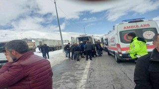 Bitliste iki ayrı kaza: 12 yaralı