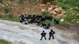 Bodrumda 6sı çocuk 21 düzensiz göçmen yakalandı