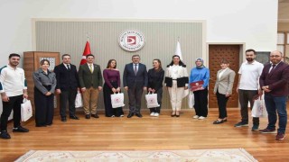 BŞEÜde 62. Kütüphane Haftası töreninde ödüller sahiplerini buldu