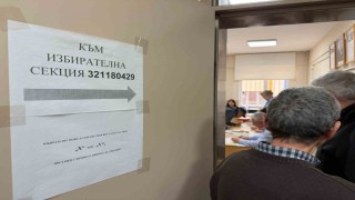 Bulgaristan seçimleri için Eskişehirde vatandaşlar son 5 yılda 8inci kez sandık başında