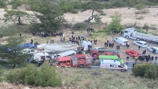 Burdurda 7 kişinin öldüğü trafik kazasında beton mikserinin sürücüsü tutuklandı