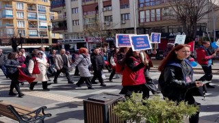 Burdurda otizm için farkındalık yürüyüşü düzenlendi
