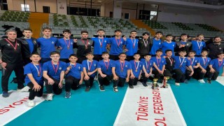 Bursa voleyboluna İnegöl Belediyespor imzası
