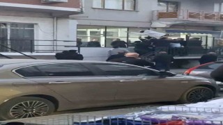 Bursada tekmeli sopalı kavga