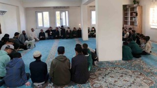Çaldıranda hafız adaylarına anlamlı proje: Her ay bir kitap tahlili