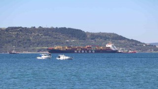 Çanakkale Boğazında konteyner gemisi makine arızası yaptı