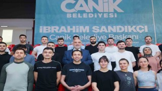 Canik Belediyesi gençleri hedeflerine taşıyor