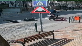 Çaycumada motosiklet yaya geçidinde anne ve çocuğuna çarptı: 2 yaralı