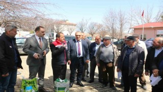 Çayırlıda 133 çiftçiye 10 ton yonca tohumu desteği