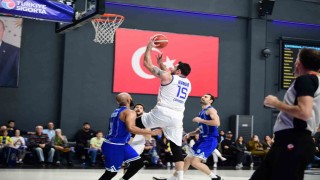 Çayırova Belediyesi, Kağıtsporu 102-71 mağlup etti