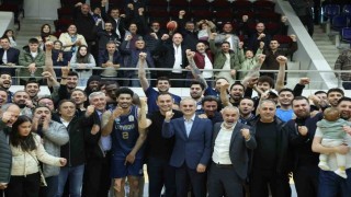 Çayırova Belediyesi sezonu şampiyon tamamladı