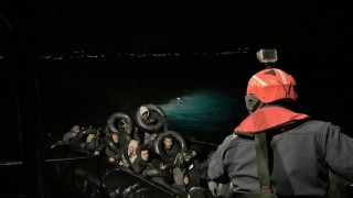 Çeşme açıklarında 31 düzensiz göçmen yakalandı