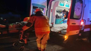 Cizrede otomobil şarampole yuvarlandı: 4 yaralı