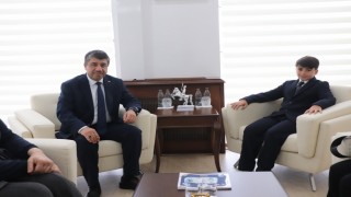 Çocuk başkanın ilk talebi, ‘Daha çok kütüphane yapılsın oldu